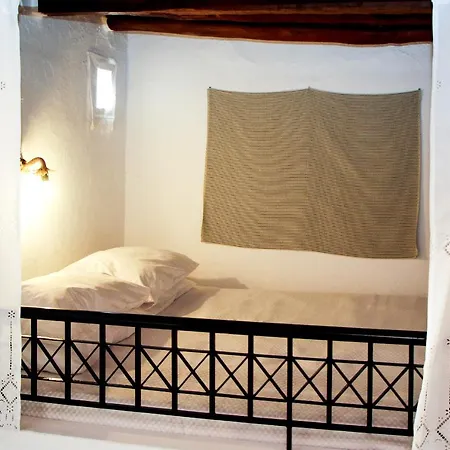 Hébergement de vacances Rhodes Traditional In With Private Yard *