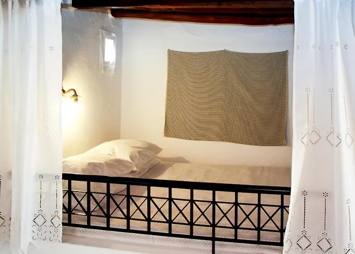 Dom wakacyjny Rhodes Traditional In With Private Yard *