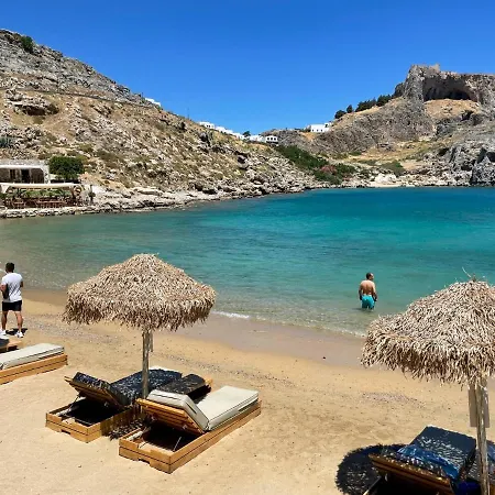 Vakantiehuis Rhodes Traditional In With Private Yard