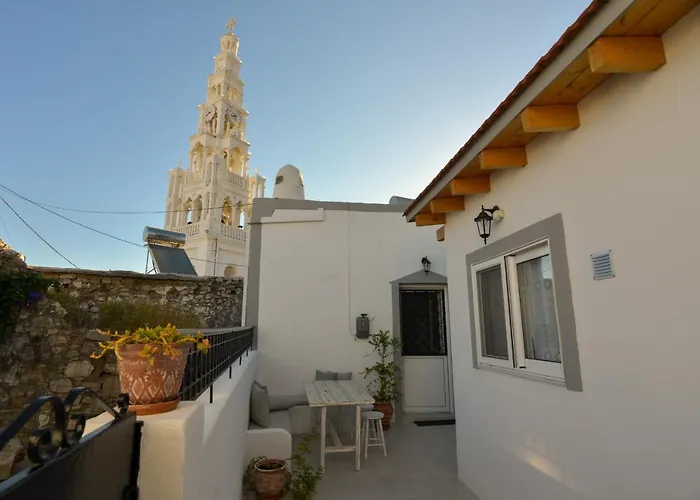 Rhodes Traditional In With Private Yard Hébergement de vacances *